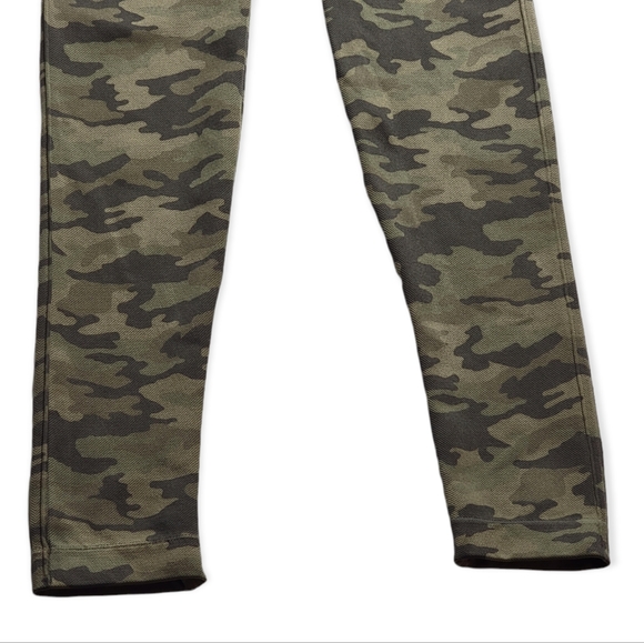SPANX Desert Camo Cropped Lamn Legging - Picture 4 of 8